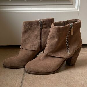 Jessica Simpson suede booties size 10m
